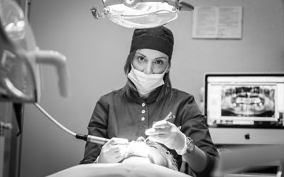 Prevenzione e cura della Parodontite con tecnica GBT, non invasiva e senza anestesia!